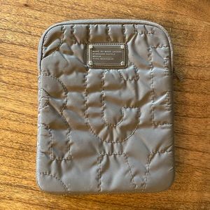 Genuine Marc by Marc Jacob’s grey iPad case